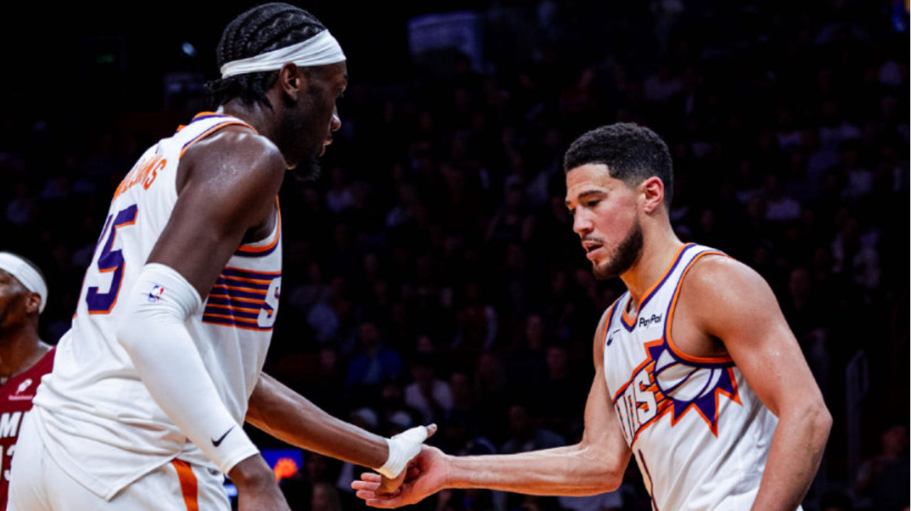 热火拒20分逆转！布克24+9，阿德巴约大爆发，火箭弃将25+4犯大错|巴姆-阿德巴约|泰勒-希罗|菲尼克斯太阳队|狄龙-布鲁克斯|迈阿密热火队_新浪新闻