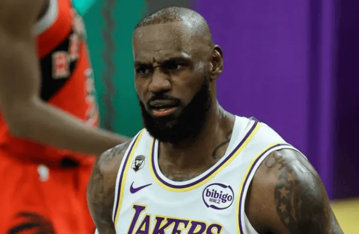 无缘全明星首发！詹姆斯人气暴跌，球迷球员遗忘他，退役巡演难了|切特-霍姆格伦|切特·霍姆格伦|阿尔佩伦-申京|勒布朗-詹姆斯|谢伊·吉尔杰斯-亚历山大_新浪新闻